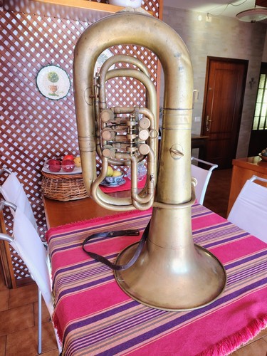 Basso tuba orsi anni - anni, '50