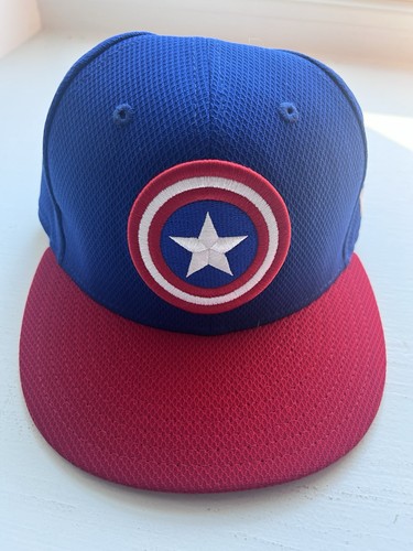 Cappello berretto aderente