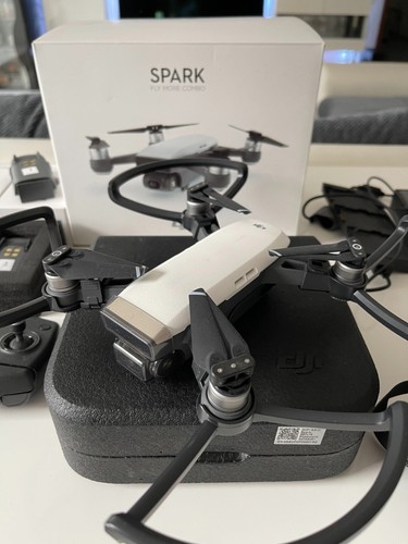 Dji spark fly more combo - more,