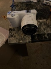 Samsung NX NX2000 20.3MP
