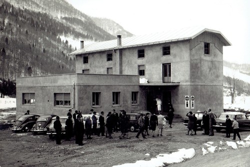 Verzegnis carnia bar - (udine).,
