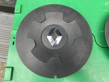 Un tappo centrale ruota