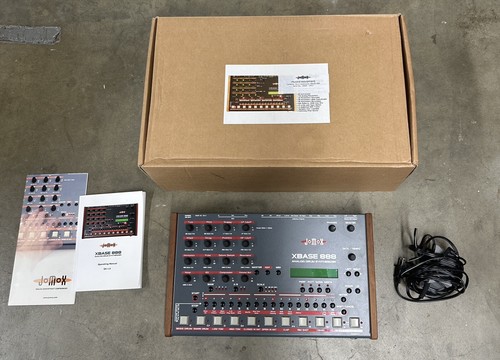 Jomox xbase 888 - 888,