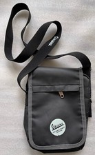 BORSA VINILE GOMMA NERA VESPA