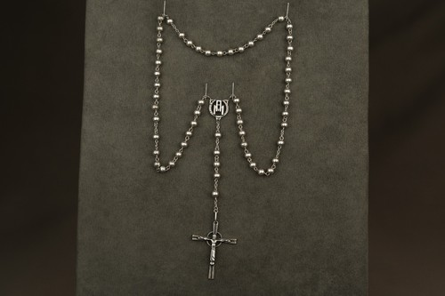 Antico ciondolo rosario perle