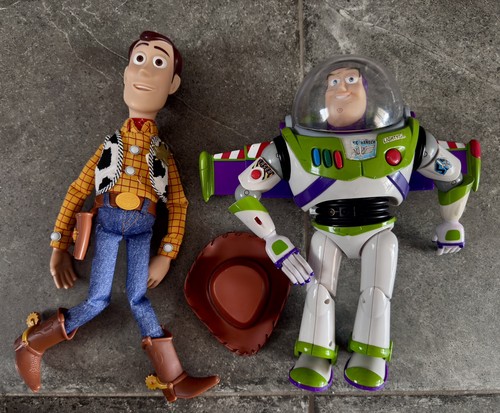 Toy story buzz lightyear e - buzz,