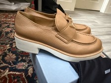 Mocassini con tacco in pelle