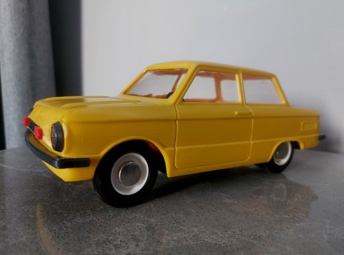 Auto giocattolo vintage nuova - giocattolo,