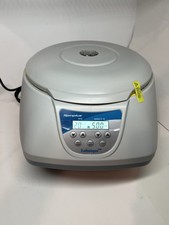 Centrifuga digitale da banco