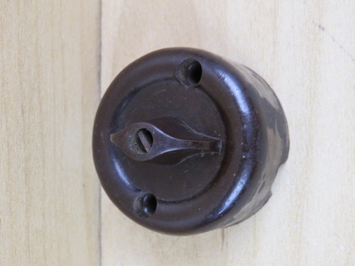 Vecchio interruttore deviatore - vecchio,