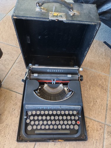 Macchina scrivere olivetti - da,