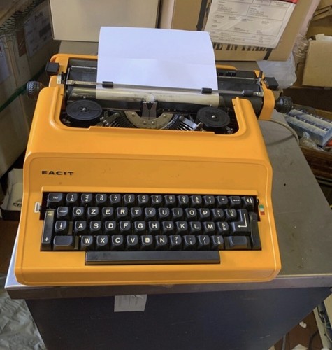 Macchina scrivere elettrica - macchina,
