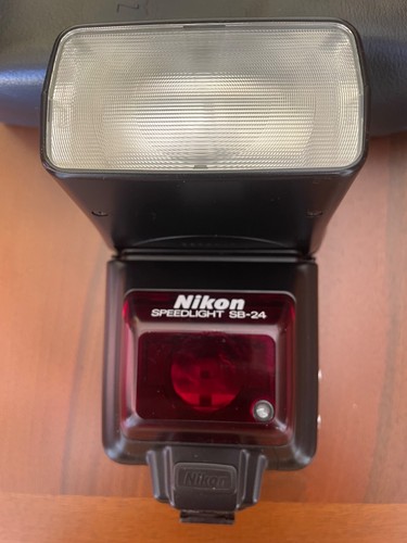 Nikon ttl speedlight - sb-24,