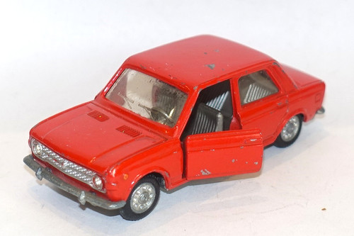 Mercury fiat 128 1 - -,