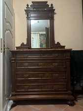 Cassettiera antica con