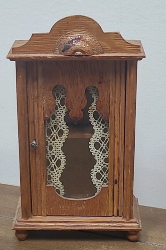Antica casa delle bambole