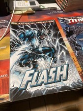 FLASH- LA NOTTE PIU' PROFONDA -  Planeta De Agostini