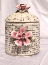 Zuccheriera Capodimonte con coperchio ~9 in x 6 3/8", Made in Italy