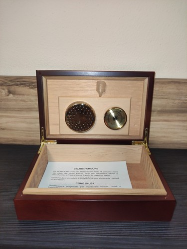 Humidor per sigari legno di - humidor, in