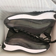 NUOVE scarpe da ginnastica