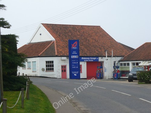 Photo 12x8 blakeney garage - 12x8,