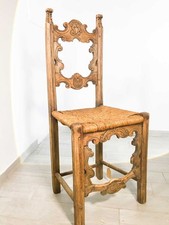 Sedia antica in legno intagliata e paglia con iniziali