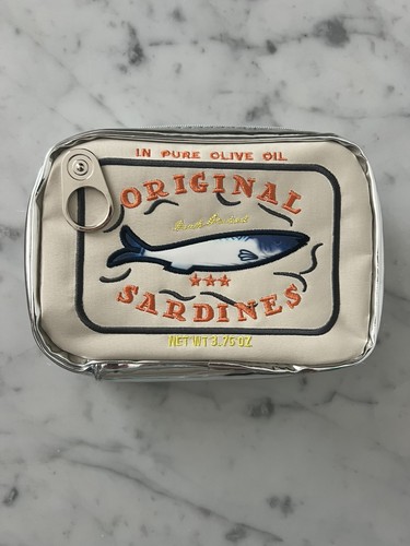 Borsa sardina pesce lattina