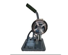 Rivettatrice semiautomatica