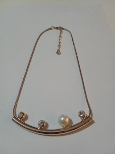 Collana colore oro con perla - , e