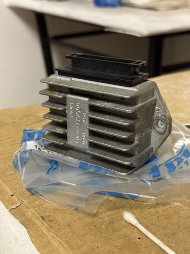 Regolatore tensione ducati - di,