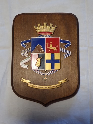 Crest ligneo scuro del - ligneo,
