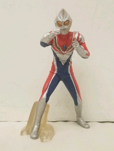 Bandai hdm ultraman - bandai, 4,25"