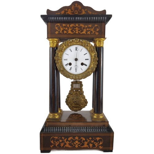 Antico orologio pendolo