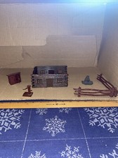 Plasticville, capanna di