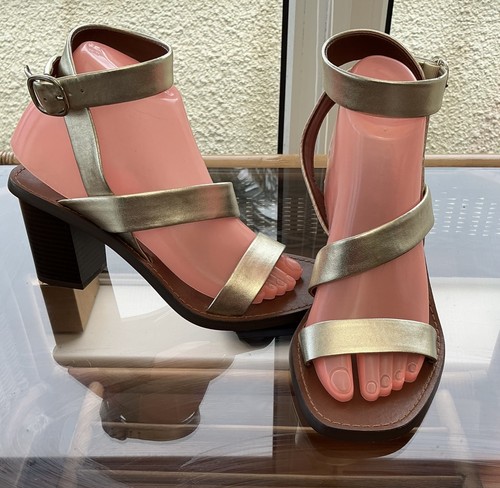 Sandali oro punta aperta - h&m,