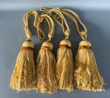 2nd Lot 4 Large Kisses with