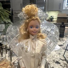 Barbie bambola super capelli