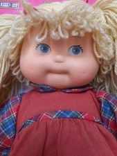 BAMBOLA CAMILLA CON IL