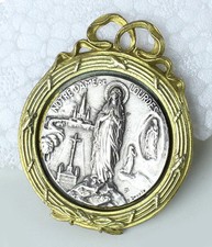 NOTRE DAME DE LOURDES