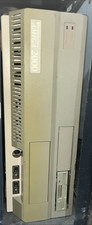 COMMODORE AMIGA 2000 COMPUTER