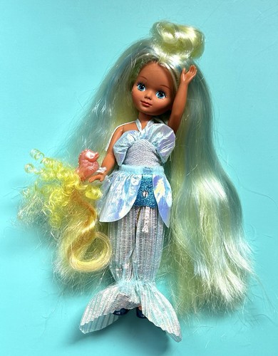 Lady lovely locks - 🩵,