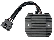 REGOLATORE DI TENSIONE A 6