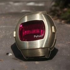 VINTAGE 1970  QUARTZ PULSAR P3