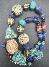 Collana di perle di vetro