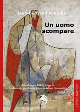 Un uomo scompare [Paperback]