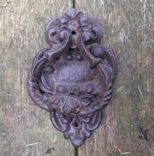 BATTIPORTA ORNAMENTO STILE