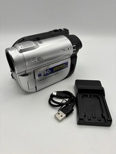 Videocamera Sony DCR-DVD110E