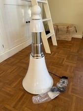 Pipistrello lampada da tavolo