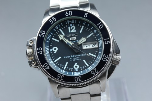 Quasi come nuovo - [], orologio