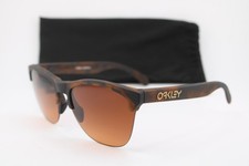 NUOVI OCCHIALI DA SOLE OAKLEY